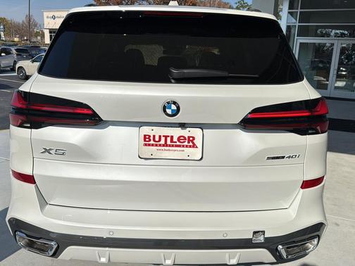 2026 BMW X5 sDrive40i