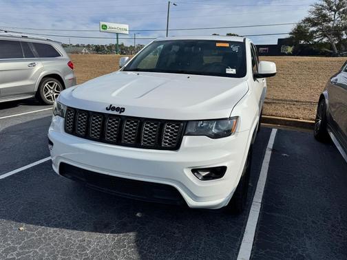 2019 Jeep Grand Cherokee Altitude