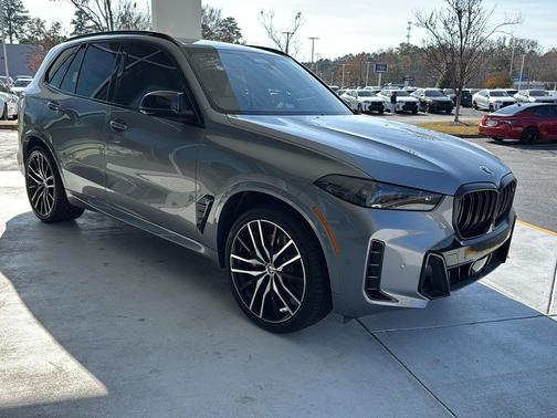 2024 BMW X5 M60i