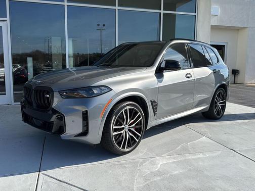 2024 BMW X5 M60i