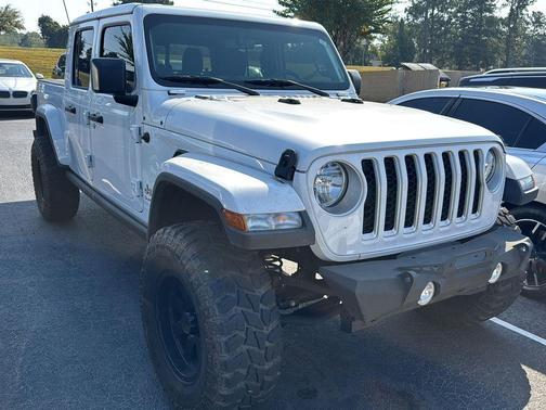 2021 Jeep Gladiator Overland