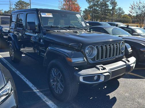 2024 Jeep Wrangler 4-Door Sahara 4x4