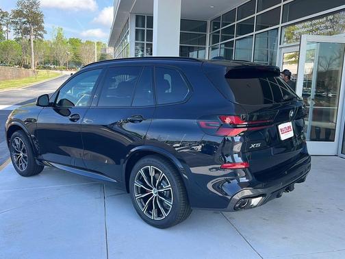 Carbon Black Metallic 2026 BMW X5 xDrive40i