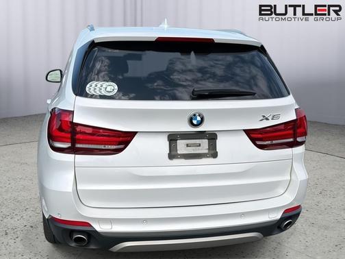 Mineral White Metallic 2017 BMW X5 xDrive35i