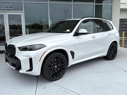 Mineral White Metallic 2026 BMW X5 sDrive40i