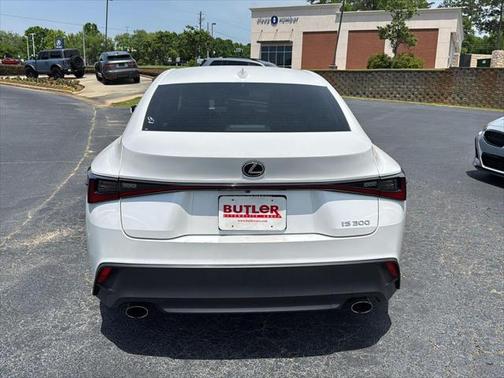 2022 Lexus IS 300 Base