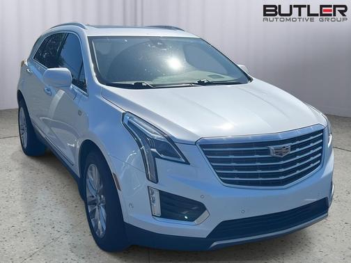 Crystal White Tricoat 2017 Cadillac XT5 Platinum