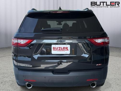 Mosaic Black Metallic 2020 Chevrolet Traverse RS