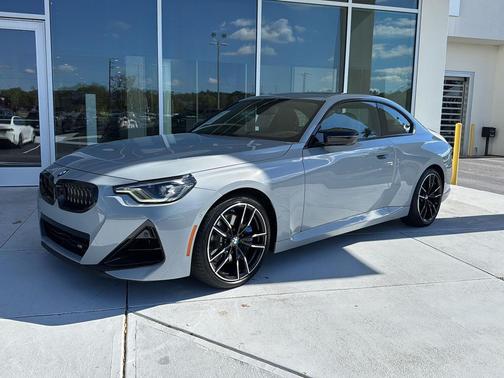 2025 BMW M240 i