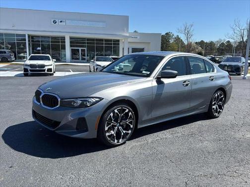 2025 BMW 330 i