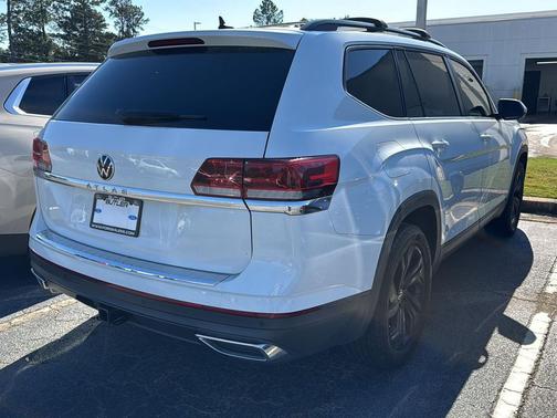 2023 Volkswagen Atlas 3.6L SE w/Technology