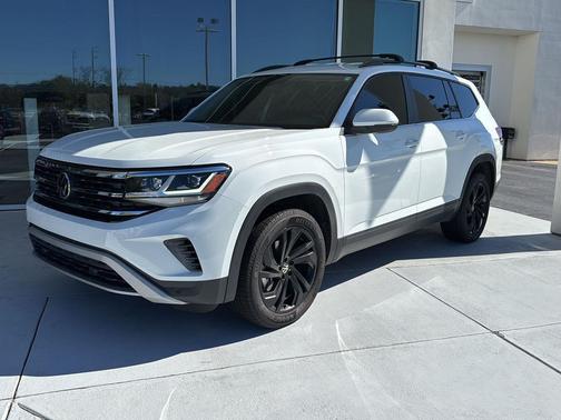 2023 Volkswagen Atlas 3.6L SE w/Technology