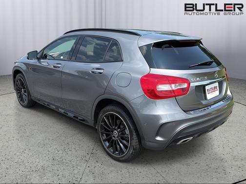 Polar Silver Metallic 2018 Mercedes-Benz GLA 250 Base