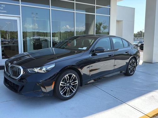 Black Sapphire Metallic 2026 BMW 530 530i