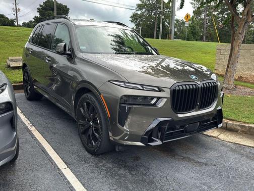 2024 BMW X7 xDrive40i