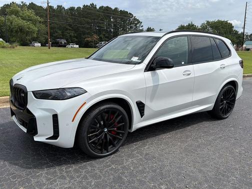 Mineral White Metallic 2026 BMW X5 M60i