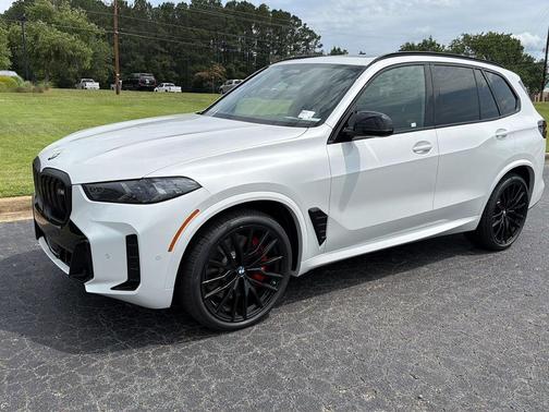Mineral White Metallic 2026 BMW X5 M60i