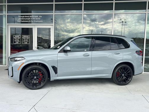 Brooklyn Grey Metallic 2026 BMW X5 sDrive40i