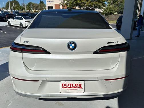 2024 BMW i7 eDrive50