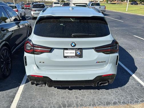 2024 BMW X3 M40i
