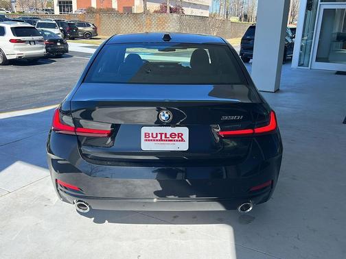 Black Sapphire Metallic 2026 BMW 330 330i