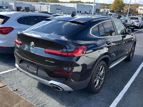 2024 BMW X4 xDrive30i