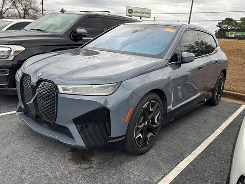 2025 BMW iX M60