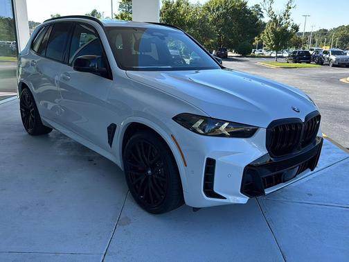 2026 BMW X5 M60i