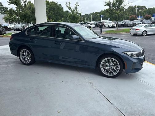 2025 BMW 330 i xDrive