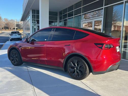 2024 Tesla Model Y Long Range Dual Motor All-Wheel Drive