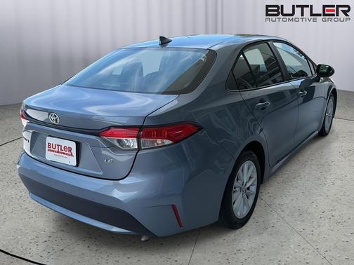 Celestite 2022 Toyota Corolla LE