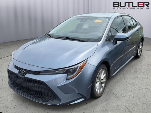Celestite 2022 Toyota Corolla LE