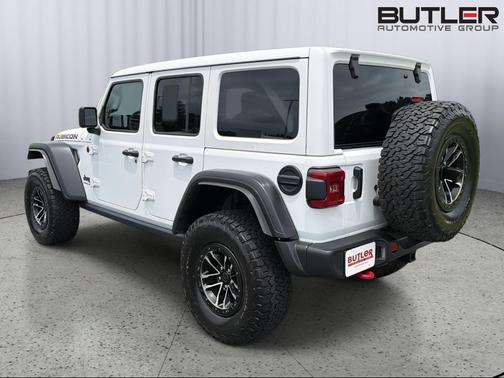 Bright White Clearcoat 2024 Jeep Wrangler Rubicon