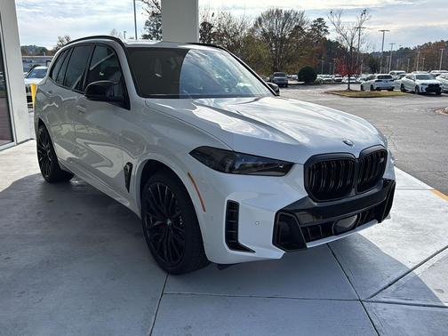 2026 BMW X5 M60i