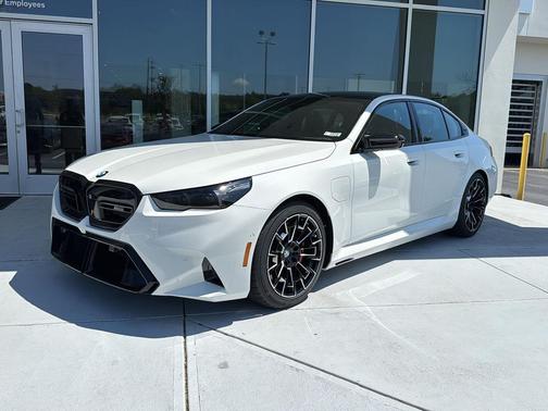 2026 BMW M5 Base