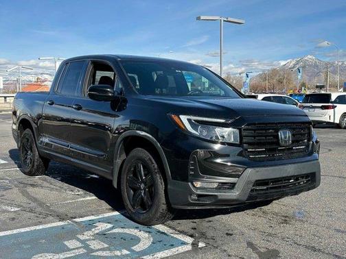 2022 Honda Ridgeline Black Edition