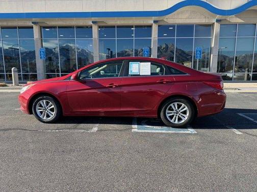 2013 Hyundai SONATA GLS