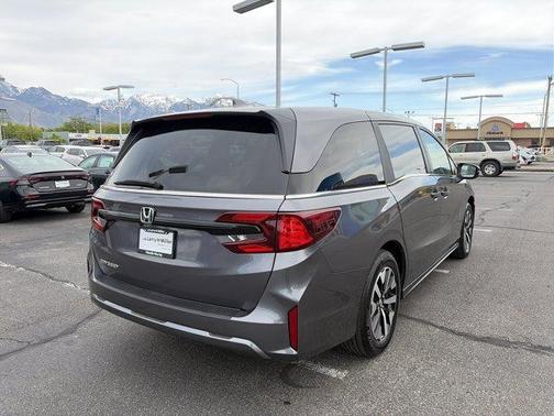 Modern Steel Metallic 2026 Honda Odyssey EX-L