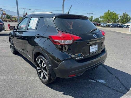2020 Nissan Kicks SV