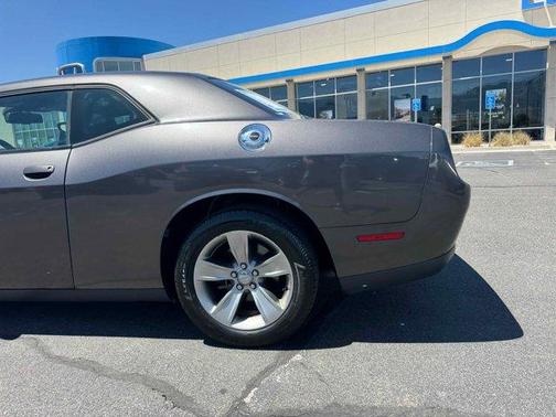2015 Dodge Challenger SXT