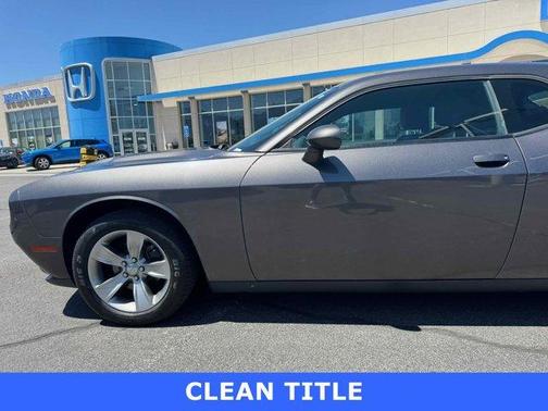 2015 Dodge Challenger SXT