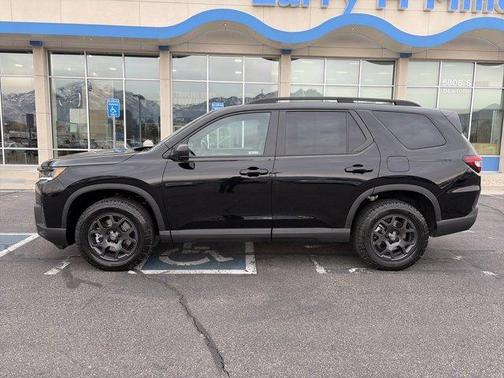 2026 Honda Pilot TrailSport