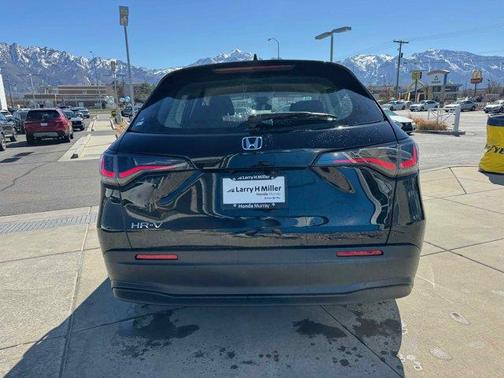 2025 Honda HR-V LX