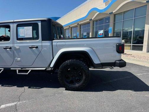 2023 Jeep Gladiator Sport
