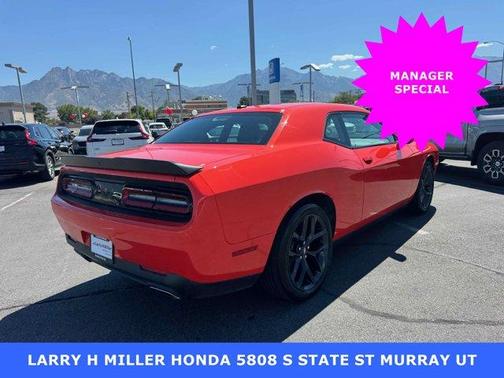 2021 Dodge Challenger SXT