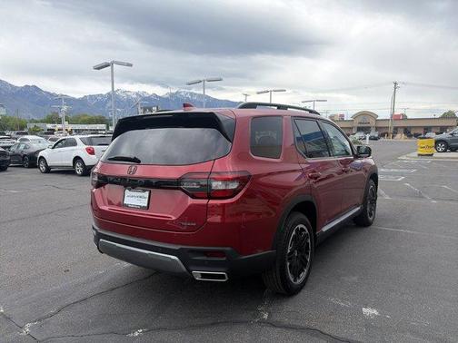 Radiant Red Metallic II 2026 Honda Pilot Touring S