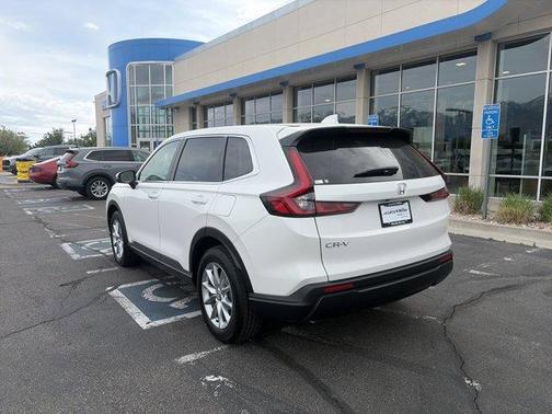 Platinum White Pearl 2026 Honda CR-V EX