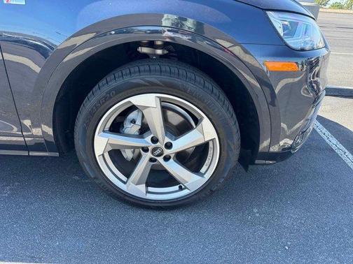 2020 Audi Q5 45 Titanium Premium Plus