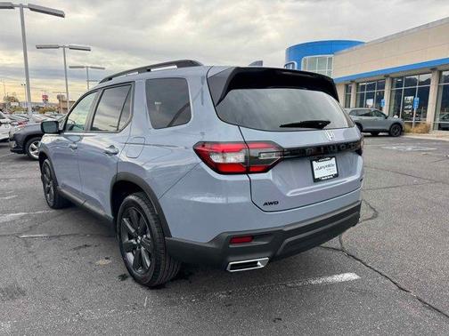 2025 Honda Pilot Sport