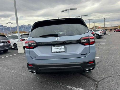 2025 Honda Pilot Sport